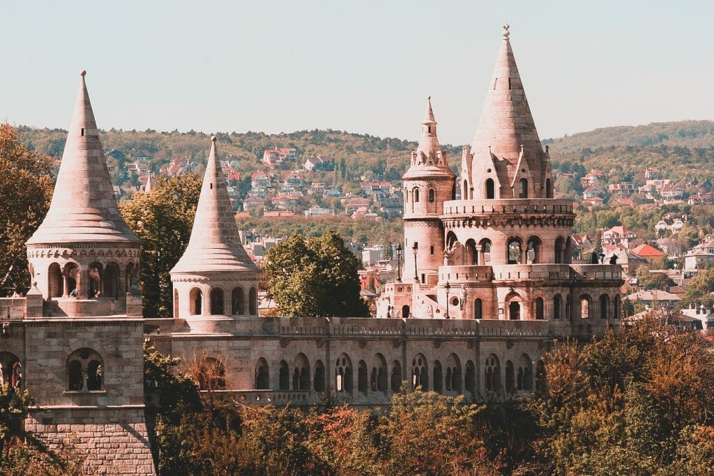 Best Photo Spots in Budapest : Fisherman's Bastion 