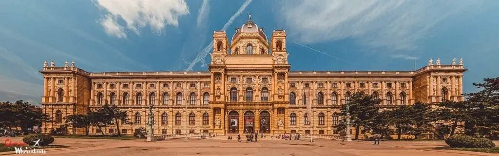Naturhistorisches Museum, Wien Reiseführer - Chasing Whereabouts