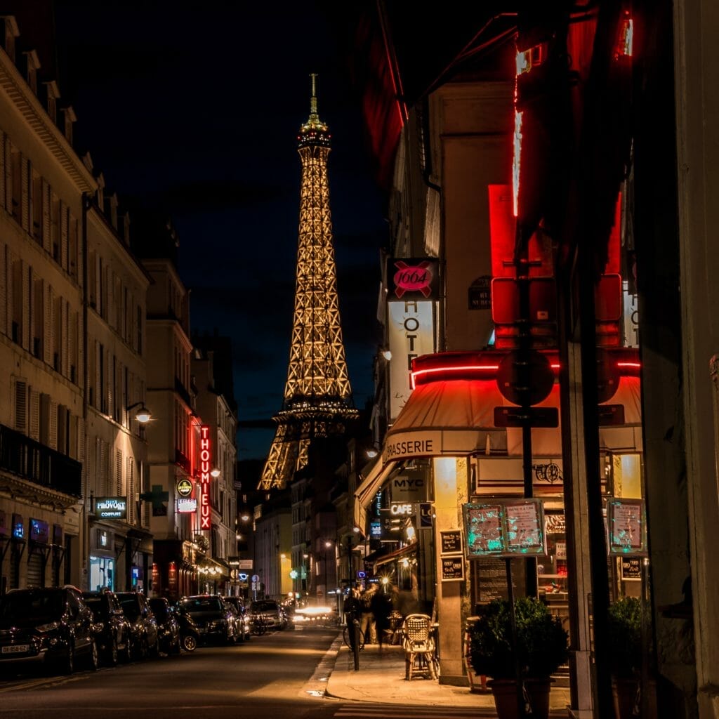 Thoumieux Hotel- Night Photography- chasing whereabouts- Paris
