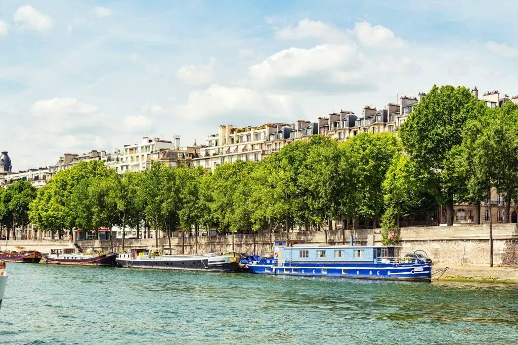 Boat Tour in Paris