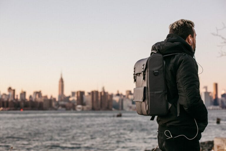 HONEST Nomatic Travel Bag Review: The Best Bag for you?