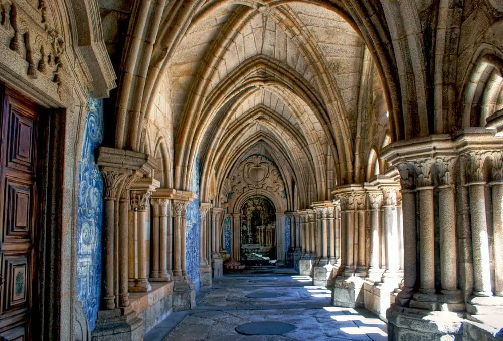 Cathedral of Porto : Porto Pass Review