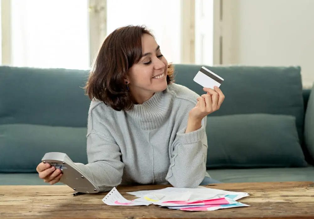 ¿Cuáles son las ventajas de la tarjeta de crédito?