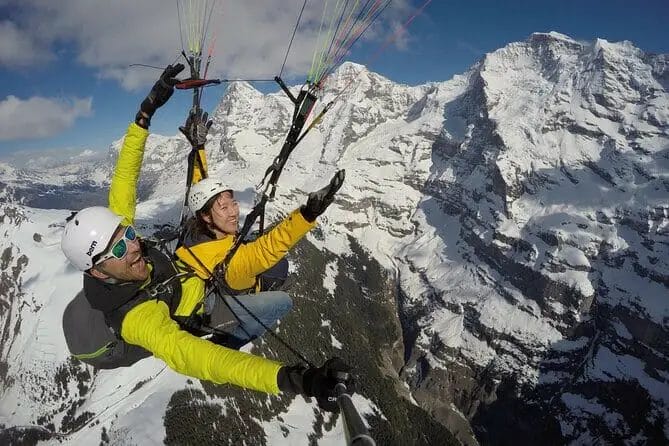 Paragliding in Lauterbrunnen Switzerland