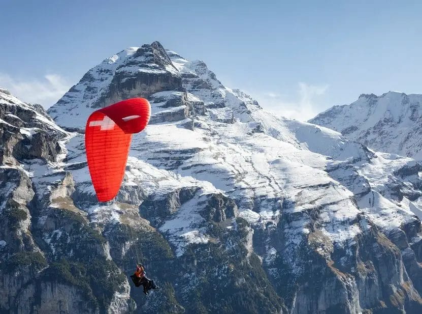 Paragliding in Lauterbrunnen Switzerland