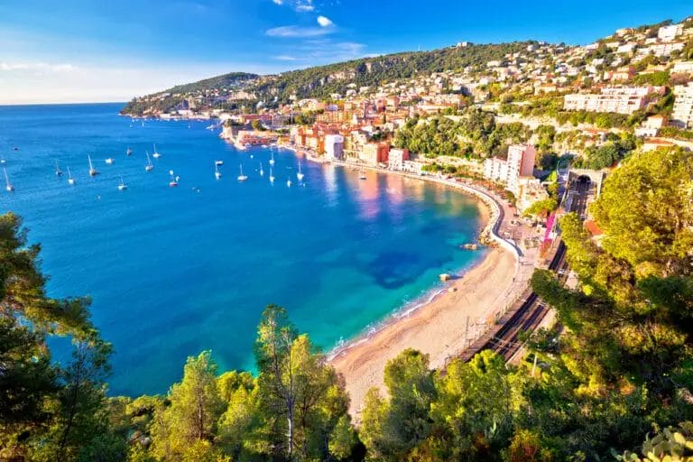 Excursion d'une journée de Nice à Villefranche-sur-Mer : ville colorée